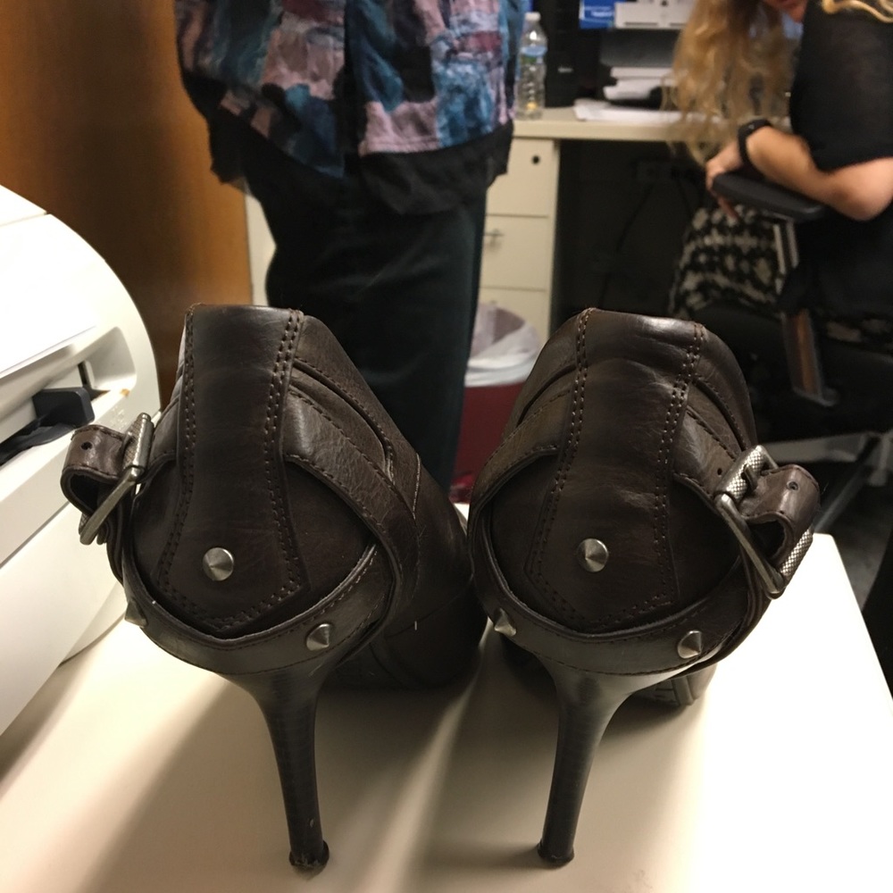 Vera wang heels - Picture 2 of 5